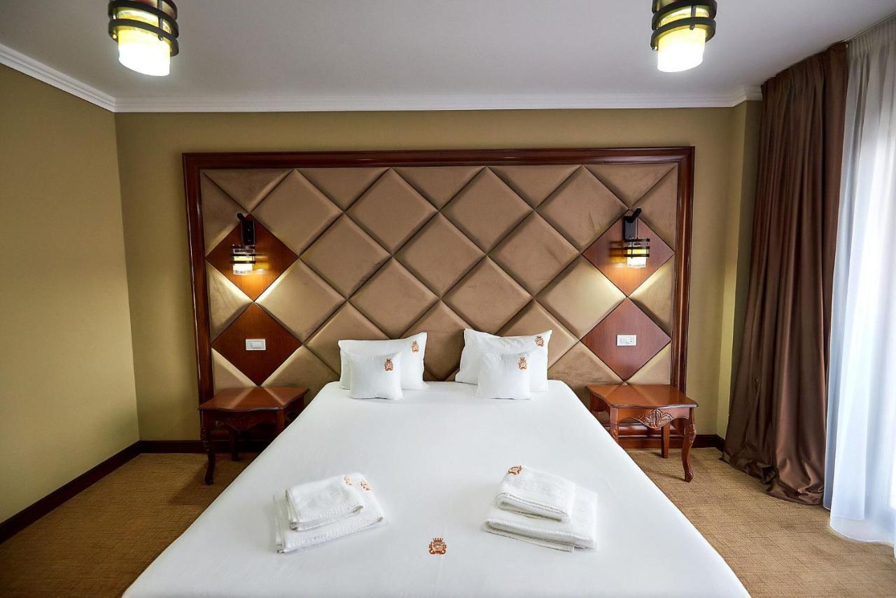 Hotel Adriano Брэила Экстерьер фото