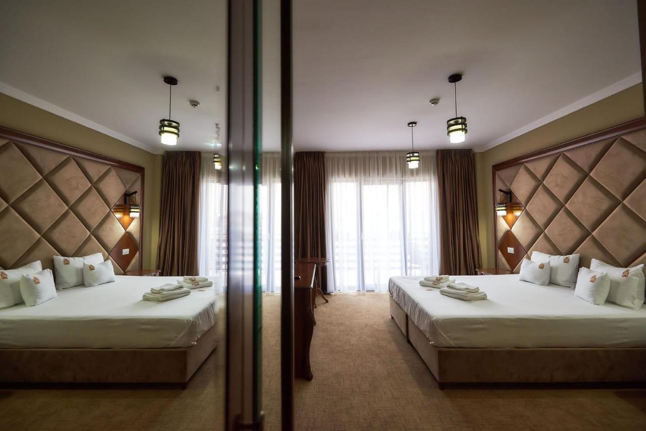 Hotel Adriano Брэила Экстерьер фото