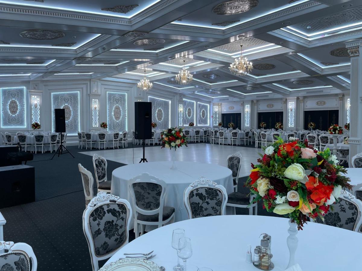 Hotel Adriano Брэила Экстерьер фото